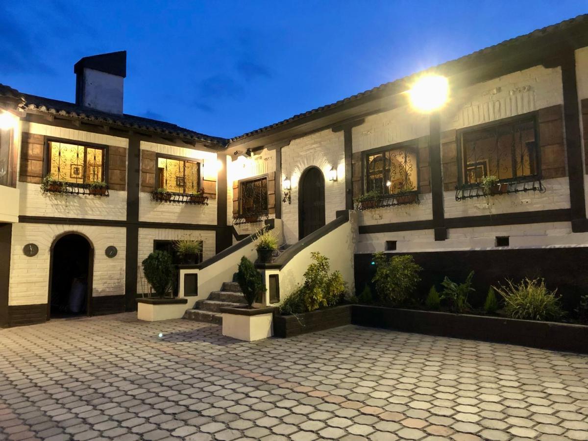 Guamote Hacienda Santa Ana Lodging מראה חיצוני תמונה